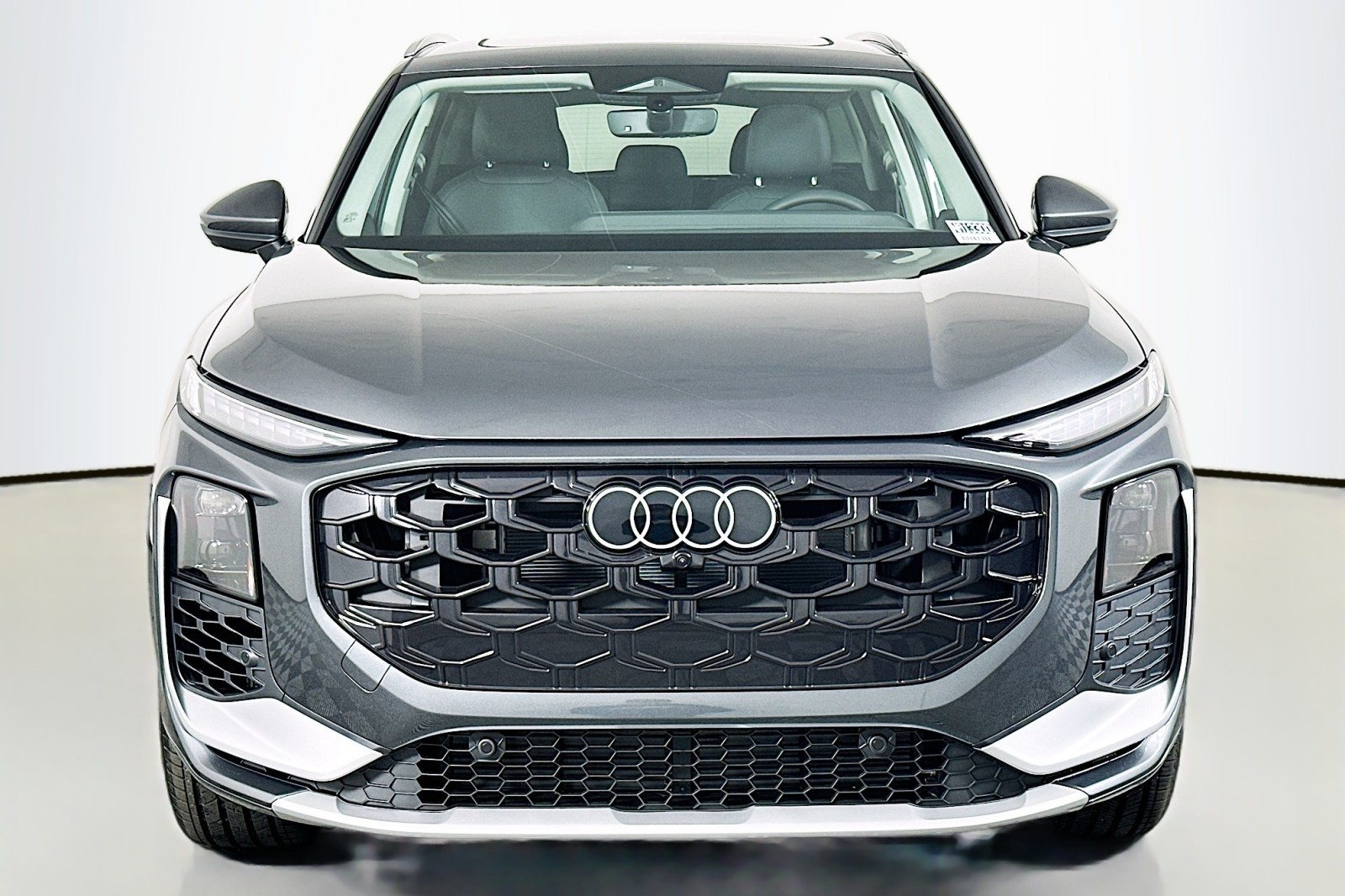 New 2026 Daytona Gray Pearl Effect Audi S line image 2