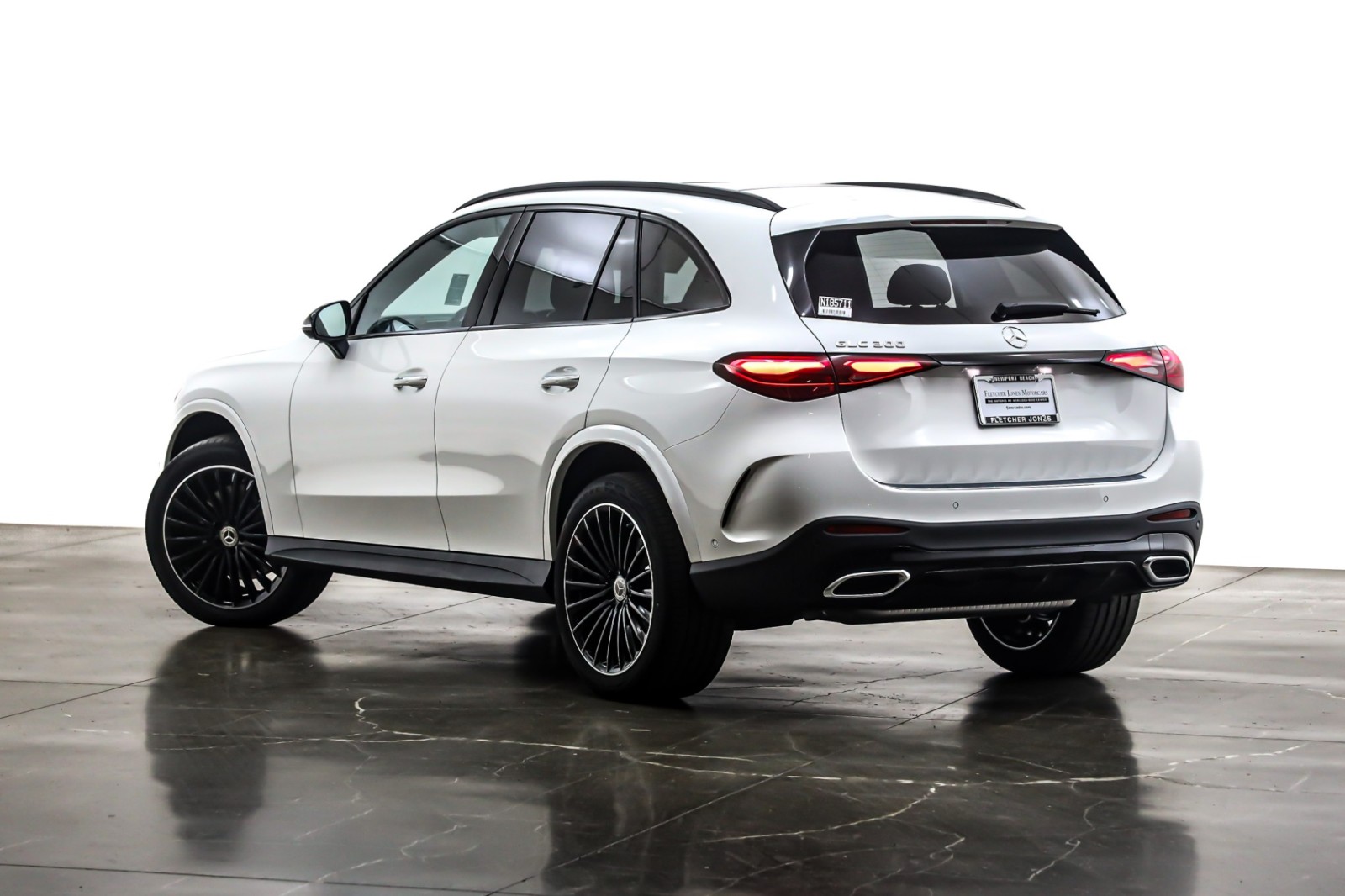 New 2026 Polar White Mercedes-Benz GLC 300 SUV image 12