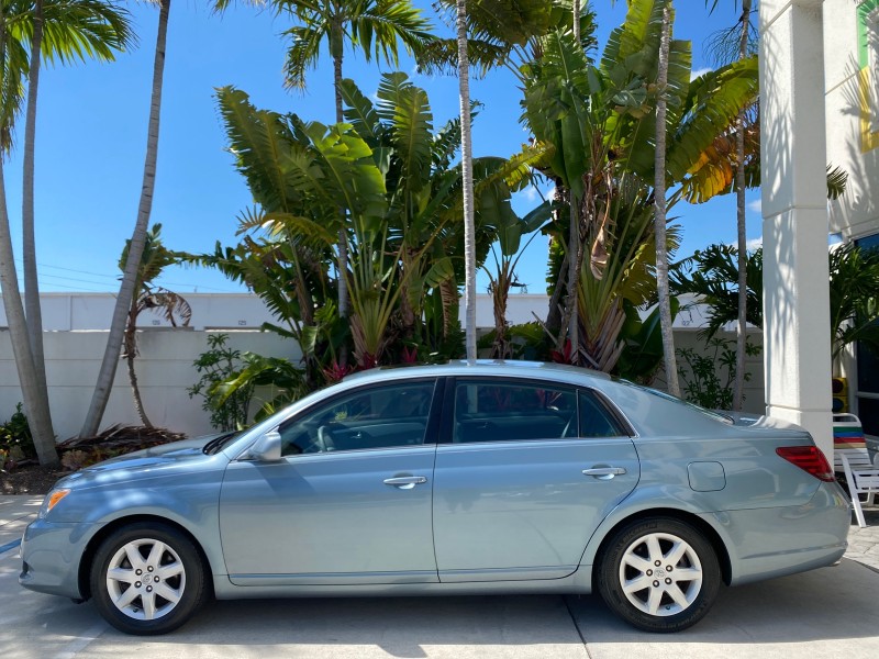 2008 Toyota Avalon XL  SUNROOF 1 OWNER LOW MILES 39,358 in , 