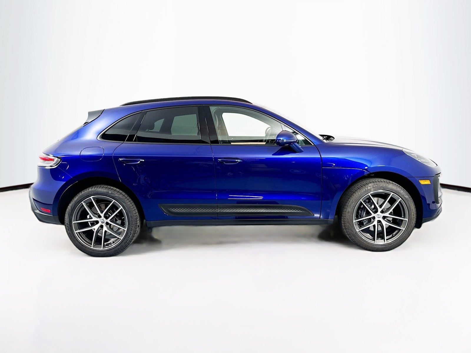 2024 Porsche Macan  4