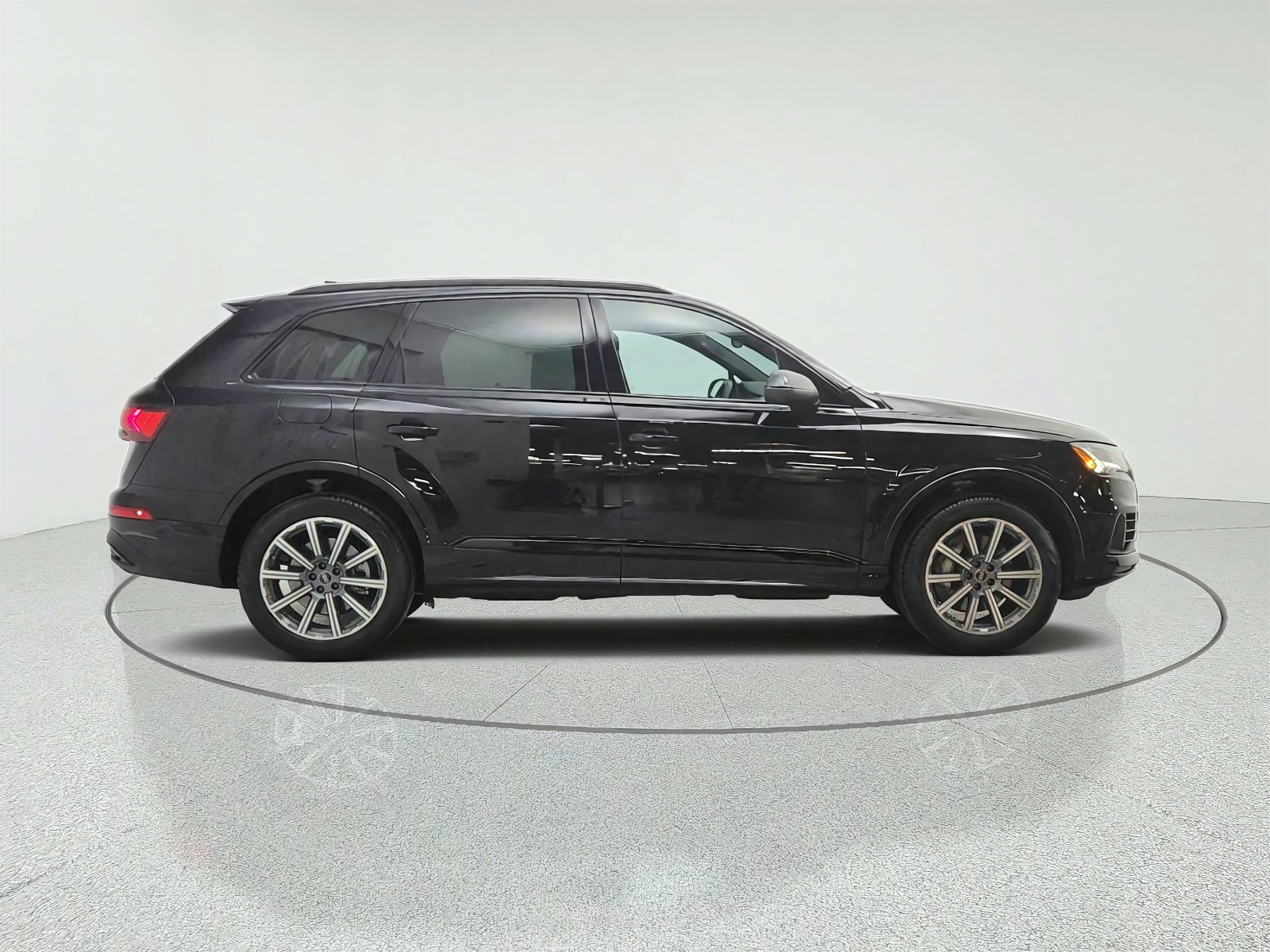 Used 2023 Mythos Black Metallic Audi Premium Plus 45 TFSI quattro image 4