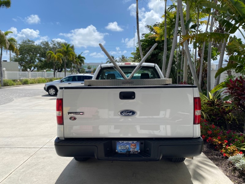 2005 Ford F-150 PU STX LOW MILES 18,931 in , 