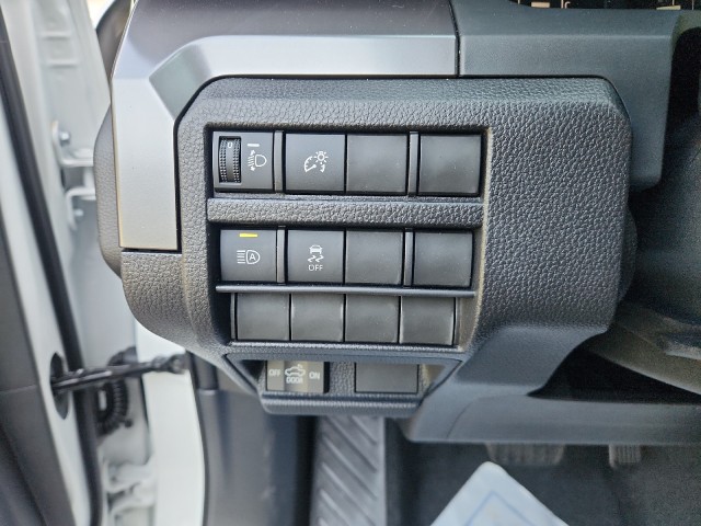 ToyotaTacoma 4WD17