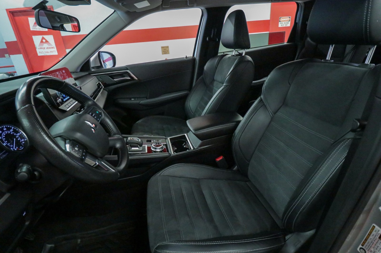 Used Car 2024 Mitsubishi Outlander  Se For Sale Under $25,000 In Austin, Texas