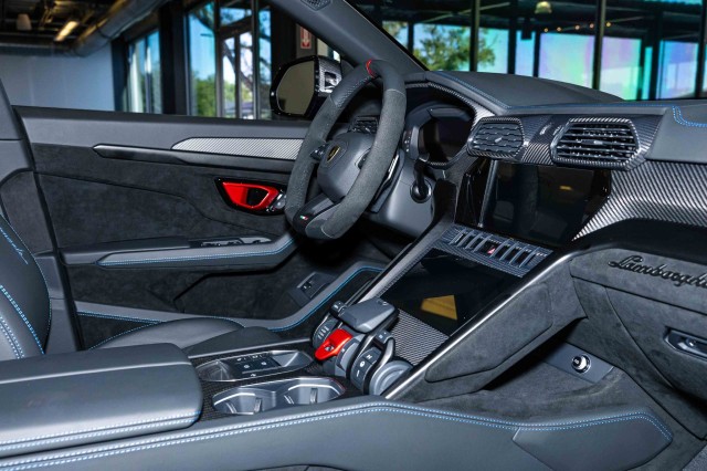 Used Car 2024 Lamborghini Urus  Performante For Sale Under $320,000 In Boerne, Texas