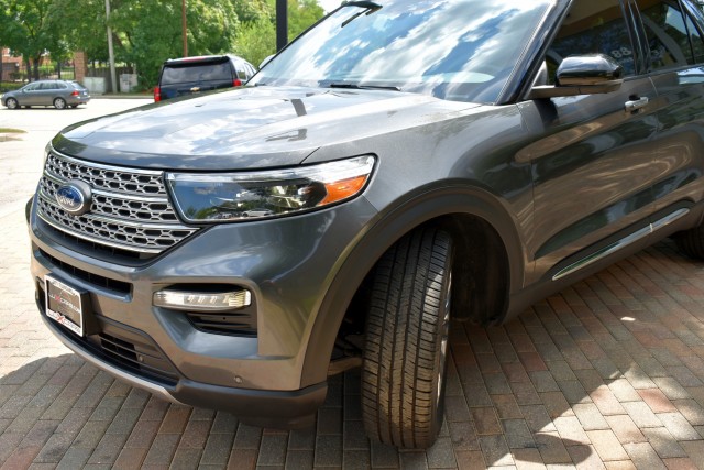 2020 Ford Explorer Navi Leather Htd/Ventilated Front Seats 3RD Row Power Seats Pano Roof B&O Sound 20 Polished Wheels Power Liftgate Rear Camera MSRP $54,225 8