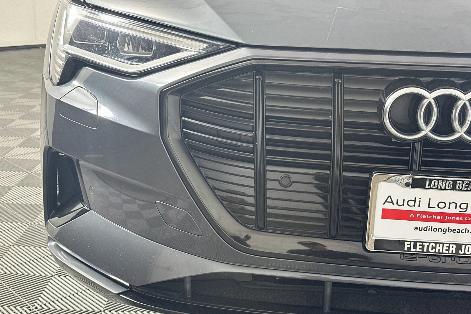 Used 2021 Manhattan Gray Metallic Audi Premium image 16