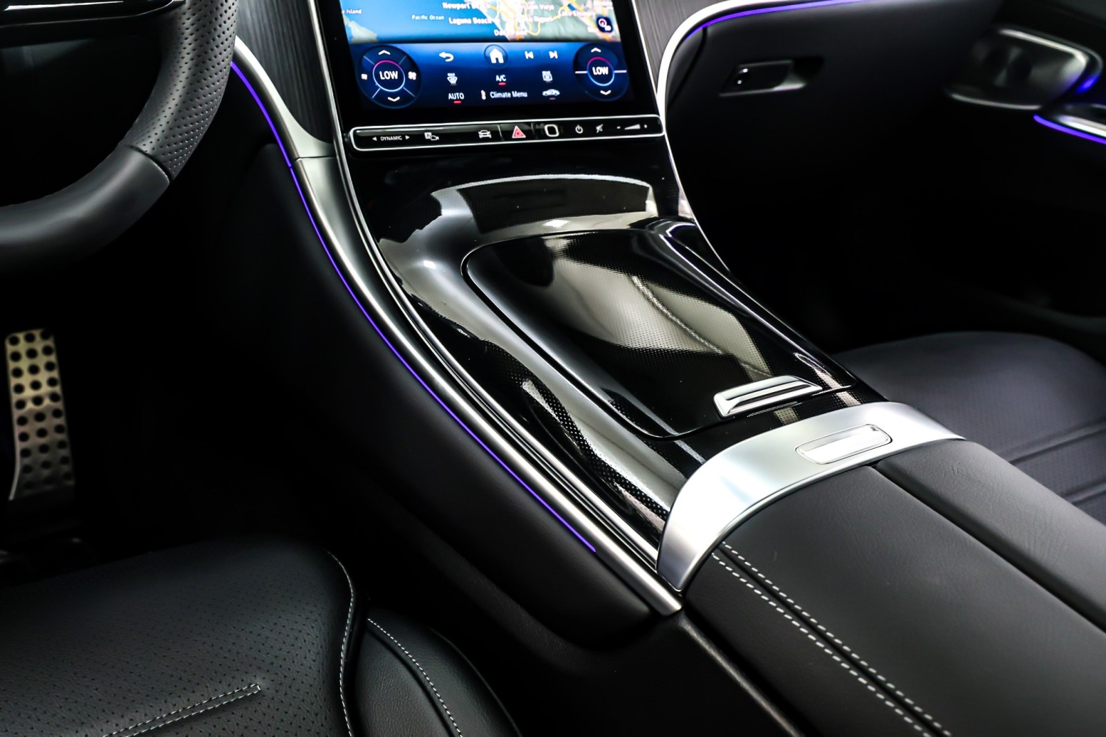 New 2026 MANUFAKTUR Alpine Grey Mercedes-Benz GLC 300 image 6