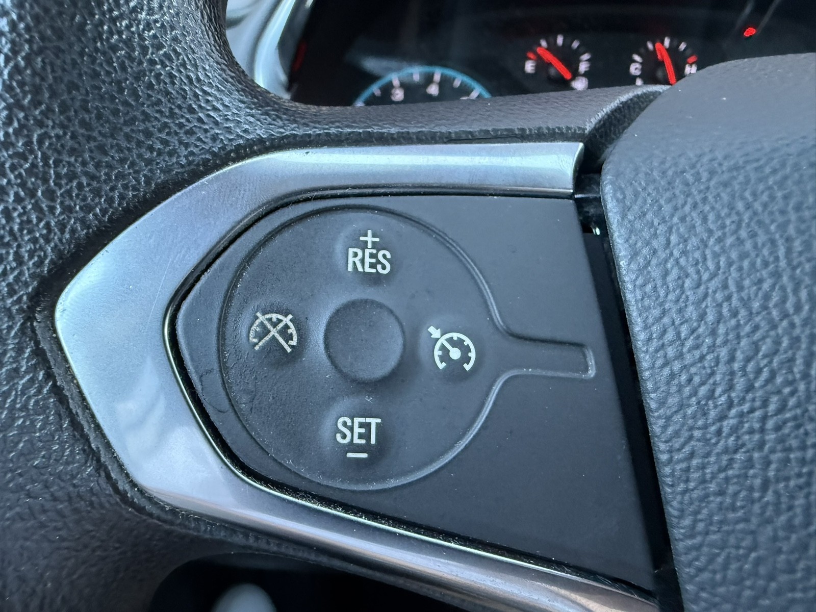 2020 Chevrolet Traverse - $18,977
