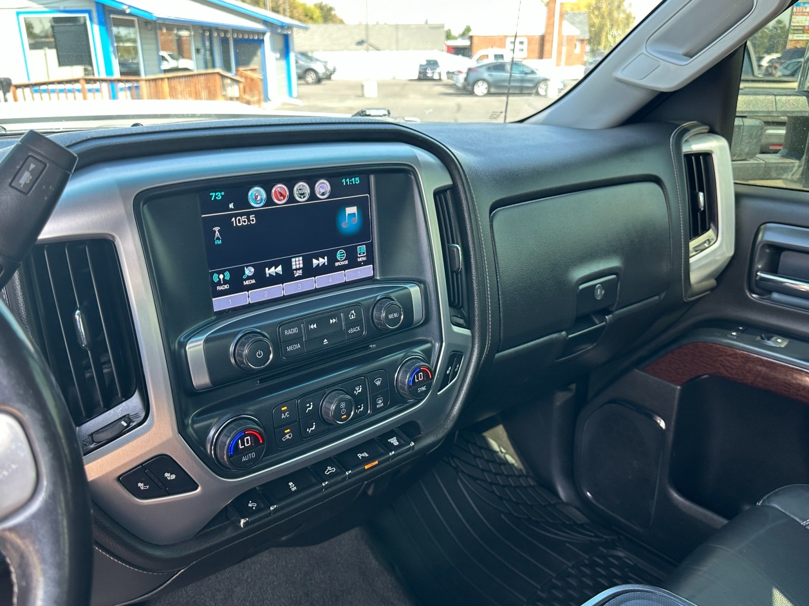 2018 GMC Sierra 2500HD SLT 25