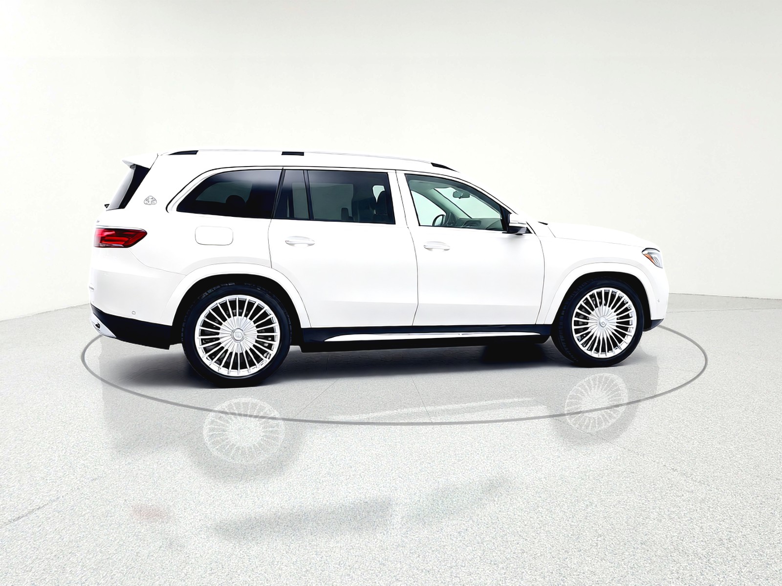 New 2026 MANUFAKTUR Moonlight White Metallic Mercedes-Benz Maybach GLS 600 image 22