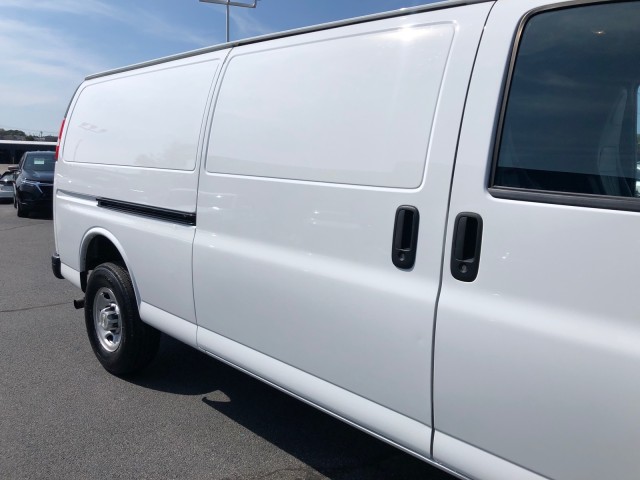 2023 Chevrolet Express Cargo Van  17