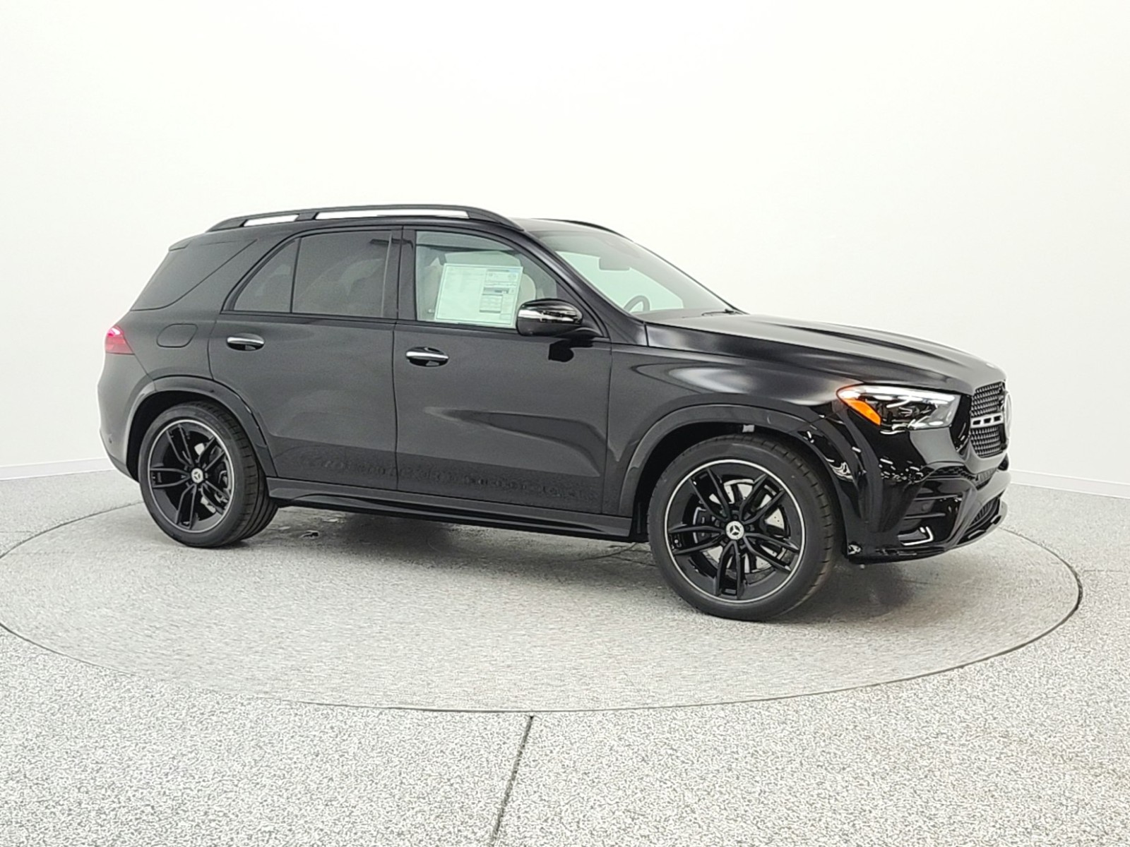 New 2026 Obsidian Black Metallic Mercedes-Benz GLE 580 image 3