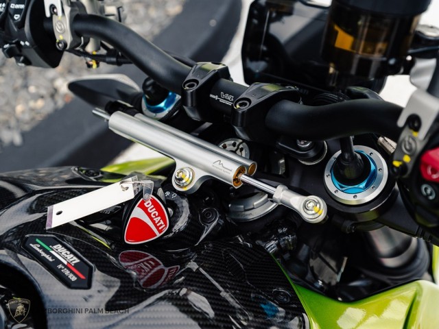 Ducati STREETFIGHTER