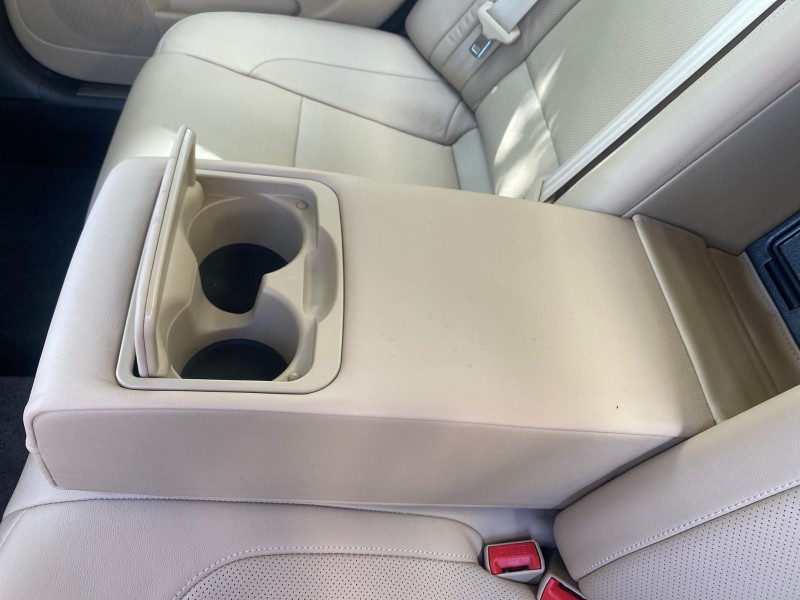 2013 Hyundai Genesis 3.8L LOW MILES 33,576 in , 