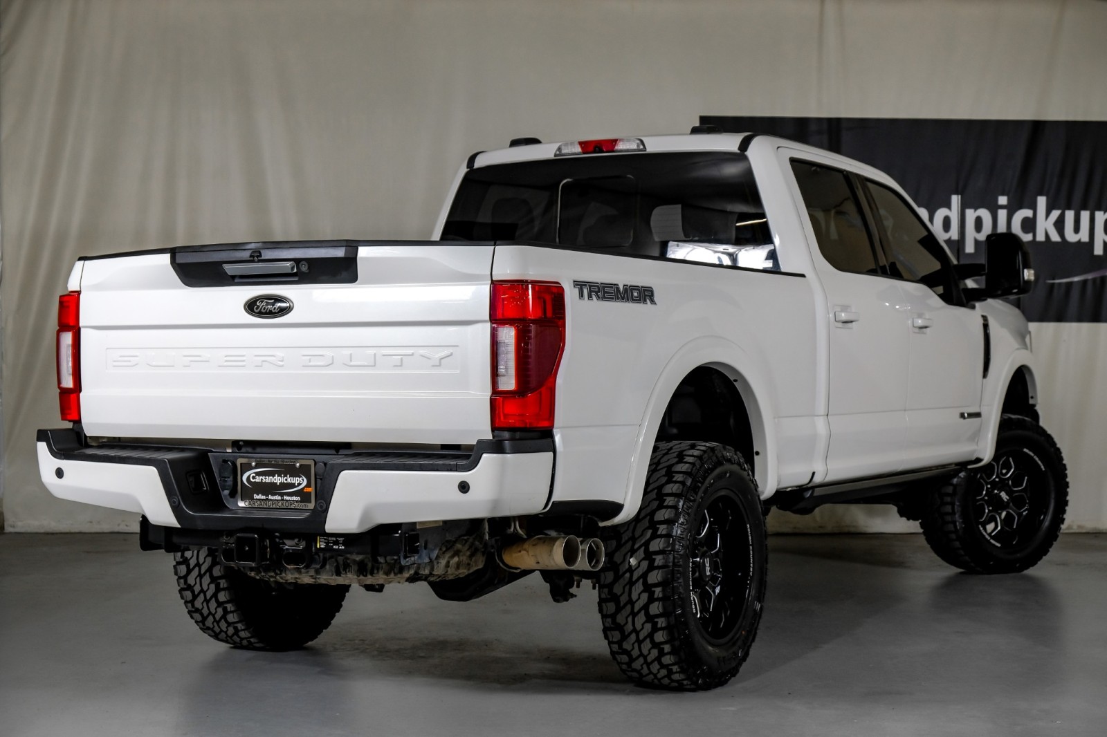 2022 Ford F-250 Lariat Tremor 8