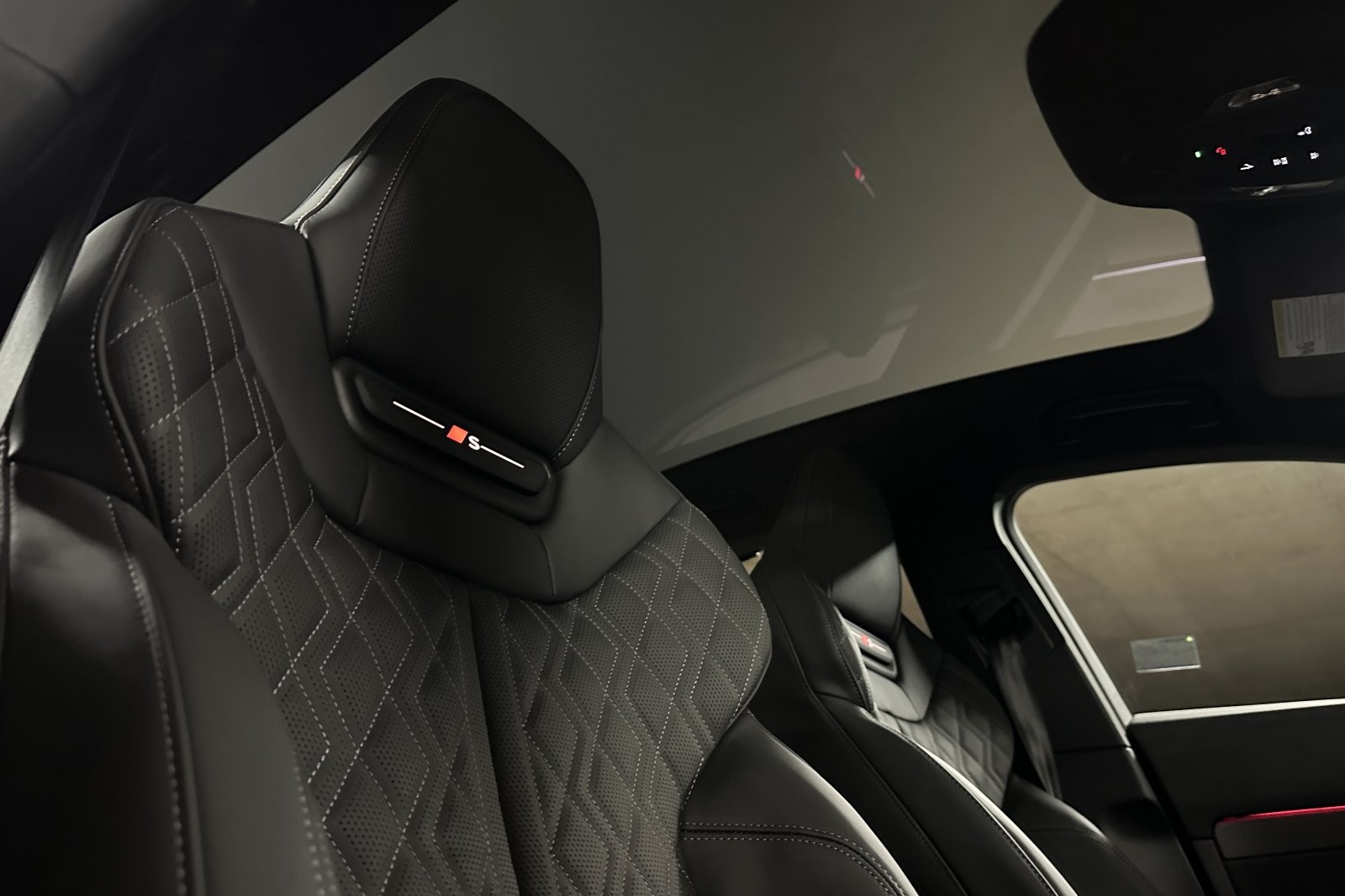 New 2026 Mythos Black Metallic Audi Premium Plus 3.0 TFSI quattro image 15