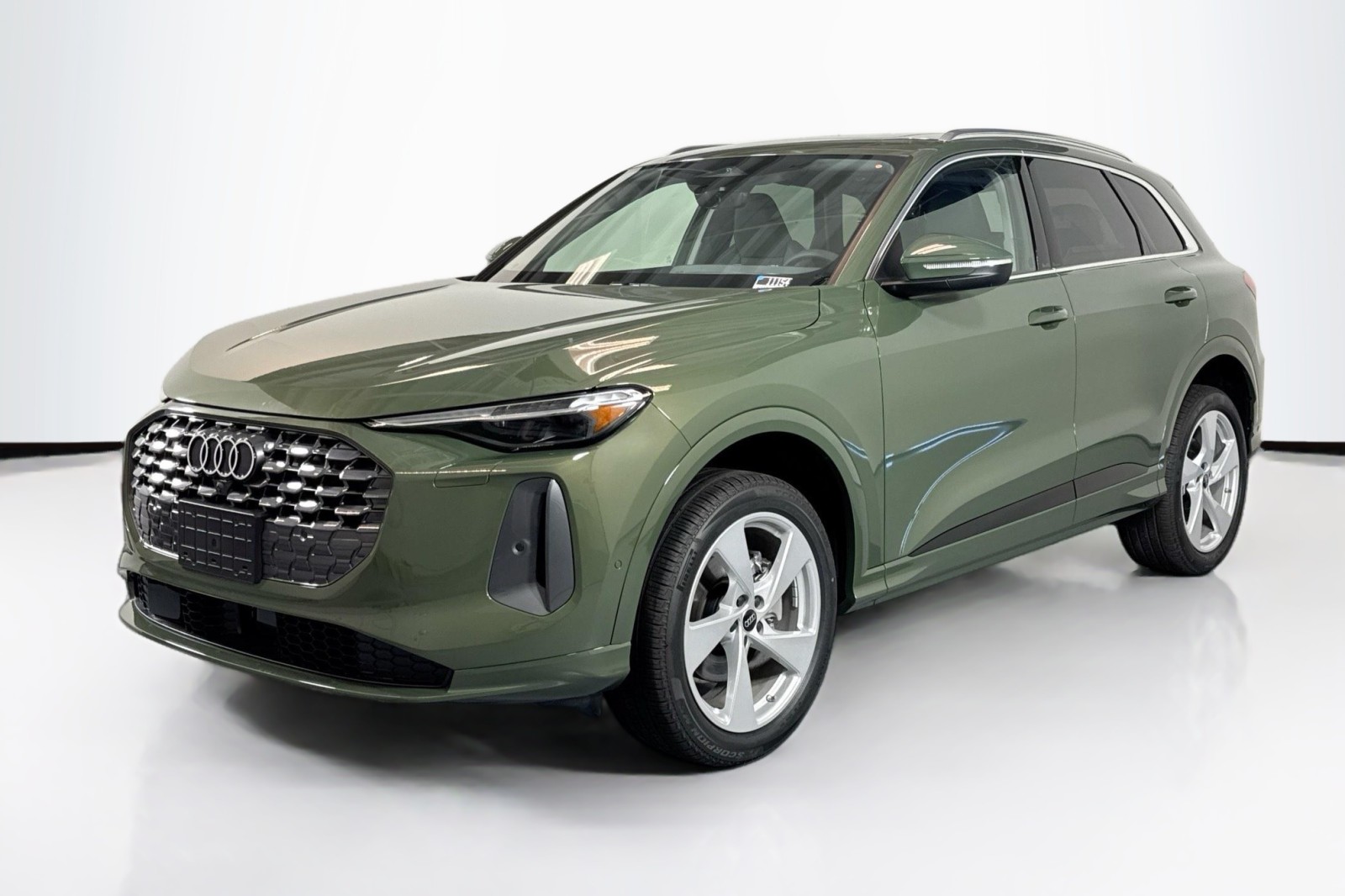 2025 Audi New Q5 Premium Plus's photo