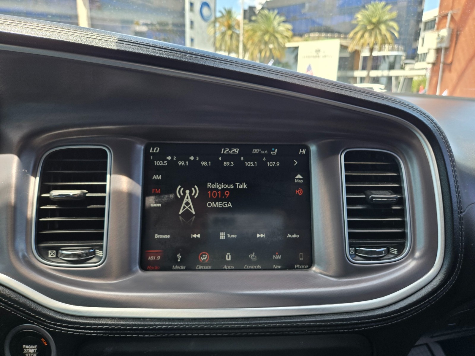 2019 Dodge Charger - $24,977