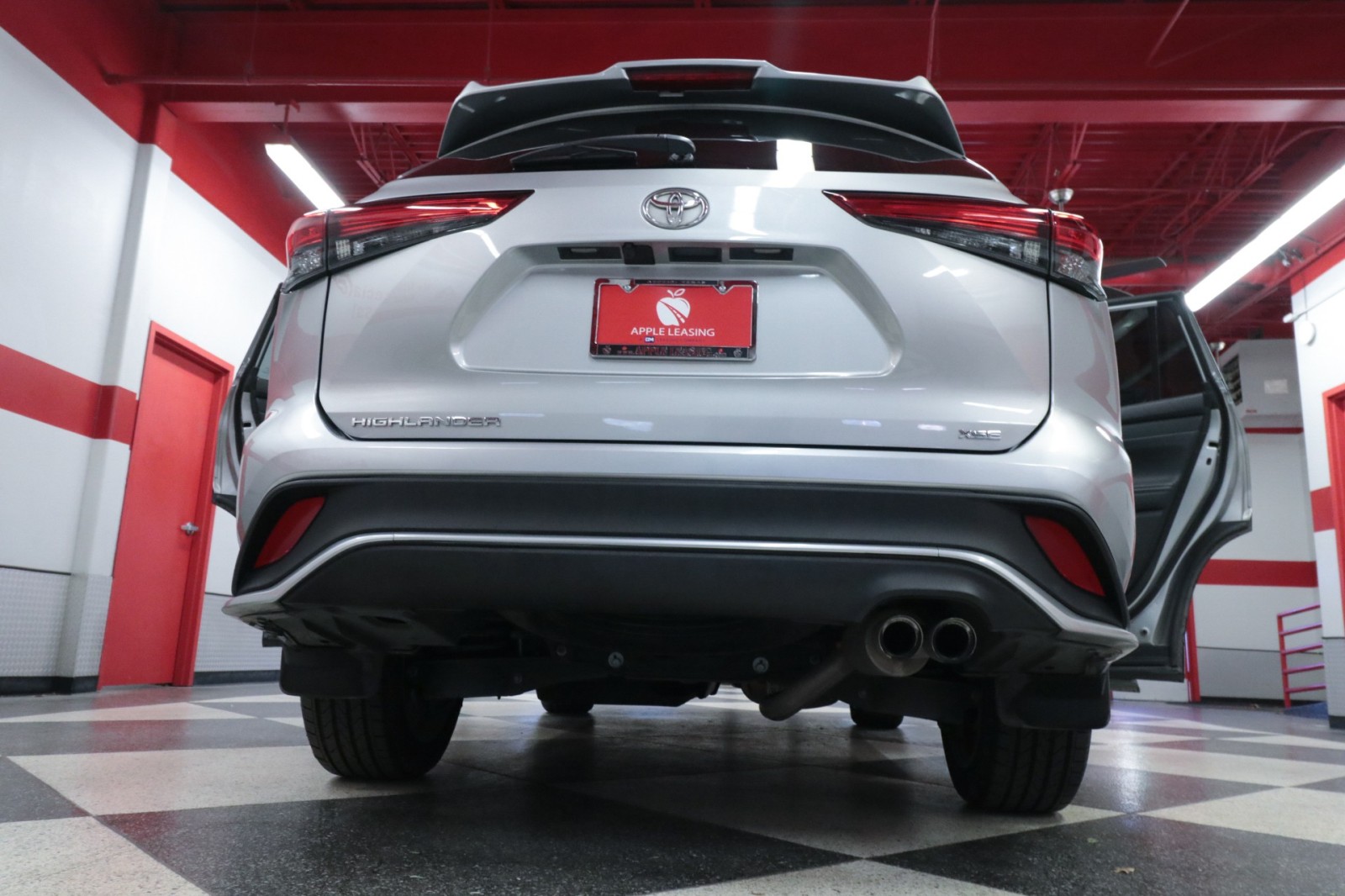 Used Car 2021 Toyota Highlander  Xse For Sale Under $35,000 In Austin, Texas