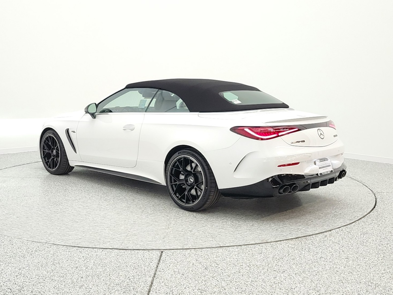 New 2026 MANUFAKTUR Moonlight White Metallic Mercedes-Benz AMG® CLE 53 4MATIC+ Cabriolet image 28