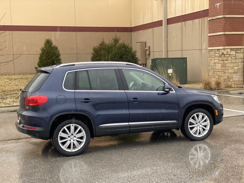 2016 Volkswagen Tiguan SE in CHESTERFIELD, Missouri