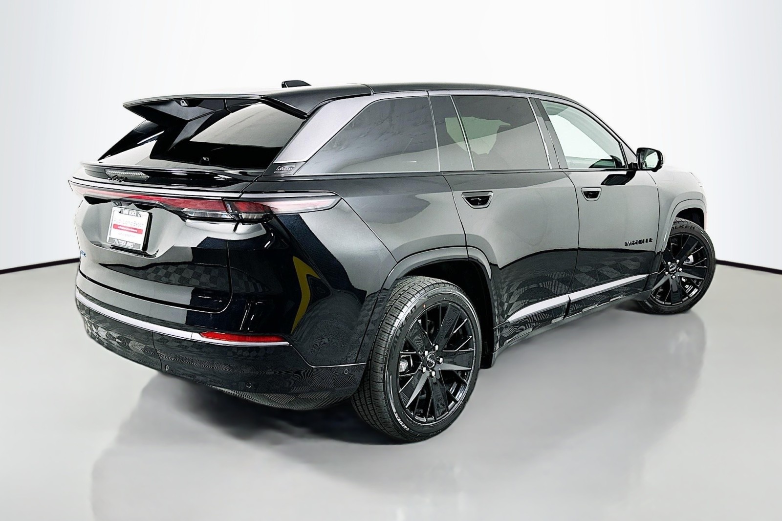 Used 2024 Diamond Black Crystal Pearlcoat Jeep Launch Edition image 14