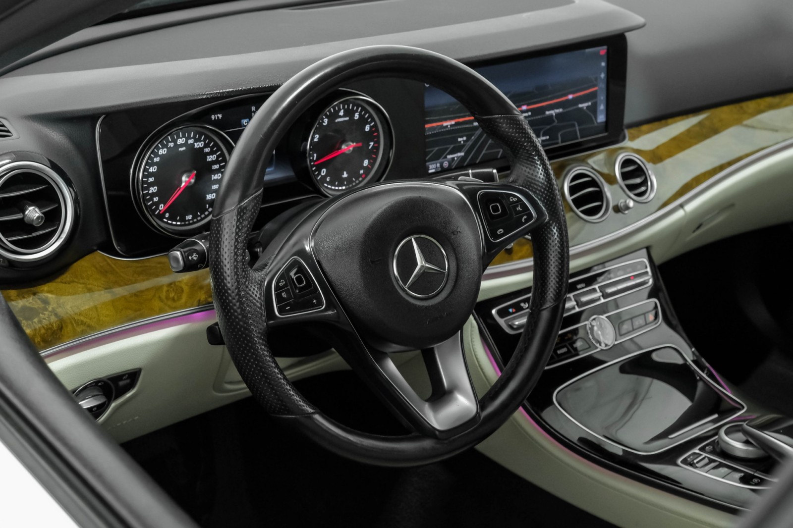2017 Mercedes-Benz E300 4MATIC SPORT PREMIUM I PKG BLIND SPOT ASSIT NAVIGA 22