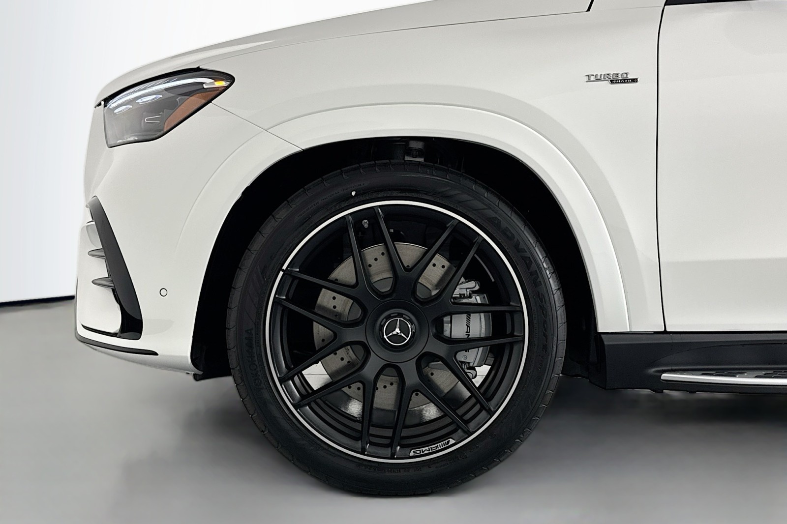 New 2026 Polar White Mercedes-Benz AMG® GLE 53 4MATIC+ SUV image 9
