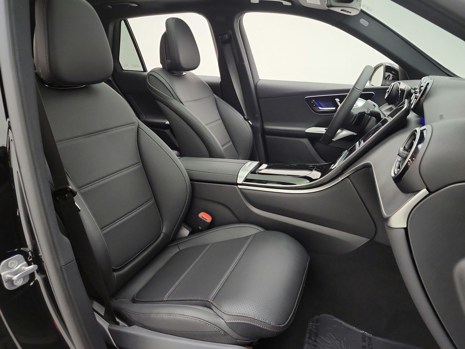 New 2026 Black Mercedes-Benz GLC 300 SUV image 14