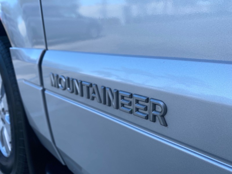 2010 Mercury Mountaineer 1 OWNER LOW MILES 78,753 in , 