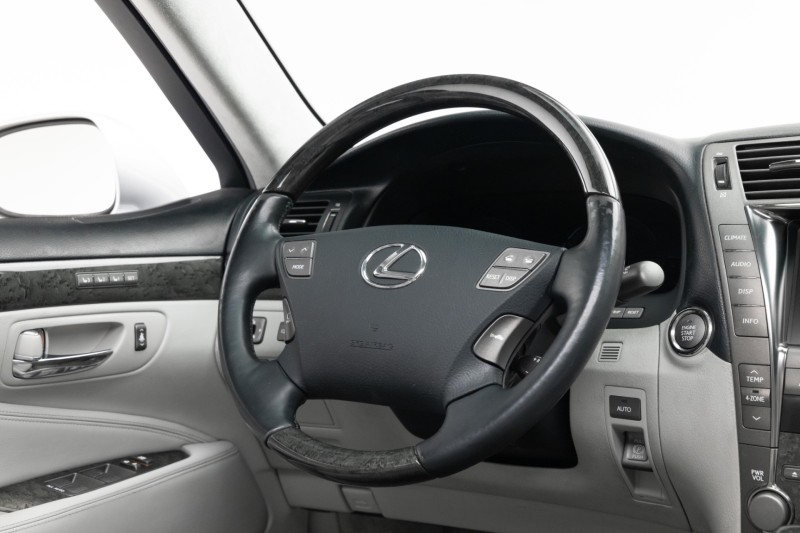 2007 Lexus LS 460 L L in ,