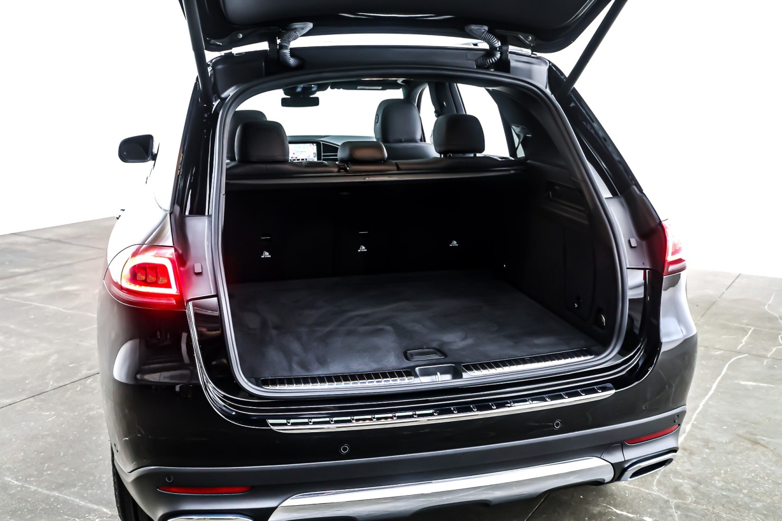 Certified Used 2023 Black Mercedes-Benz GLE 350 SUV image 25