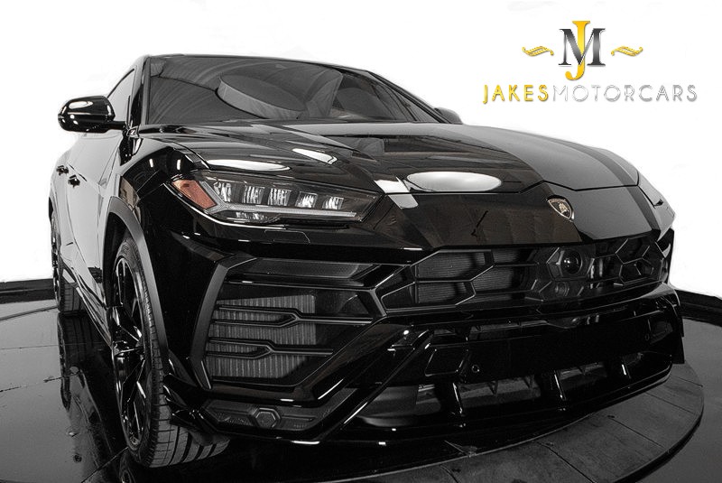 2021 Lamborghini Urus *ONLY 1900 MILES* *4-SEAT CONFIGURATION* *1-OWNER* in , 