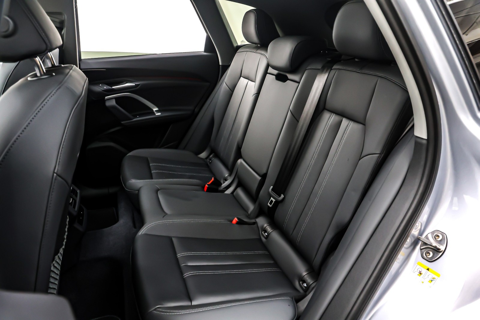 New 2025 Florett Silver Metallic Audi Premium 2.0 TFSI quattro image 8