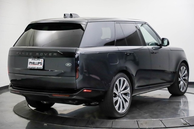 2023 Land Rover Range Rover Autobiography 5