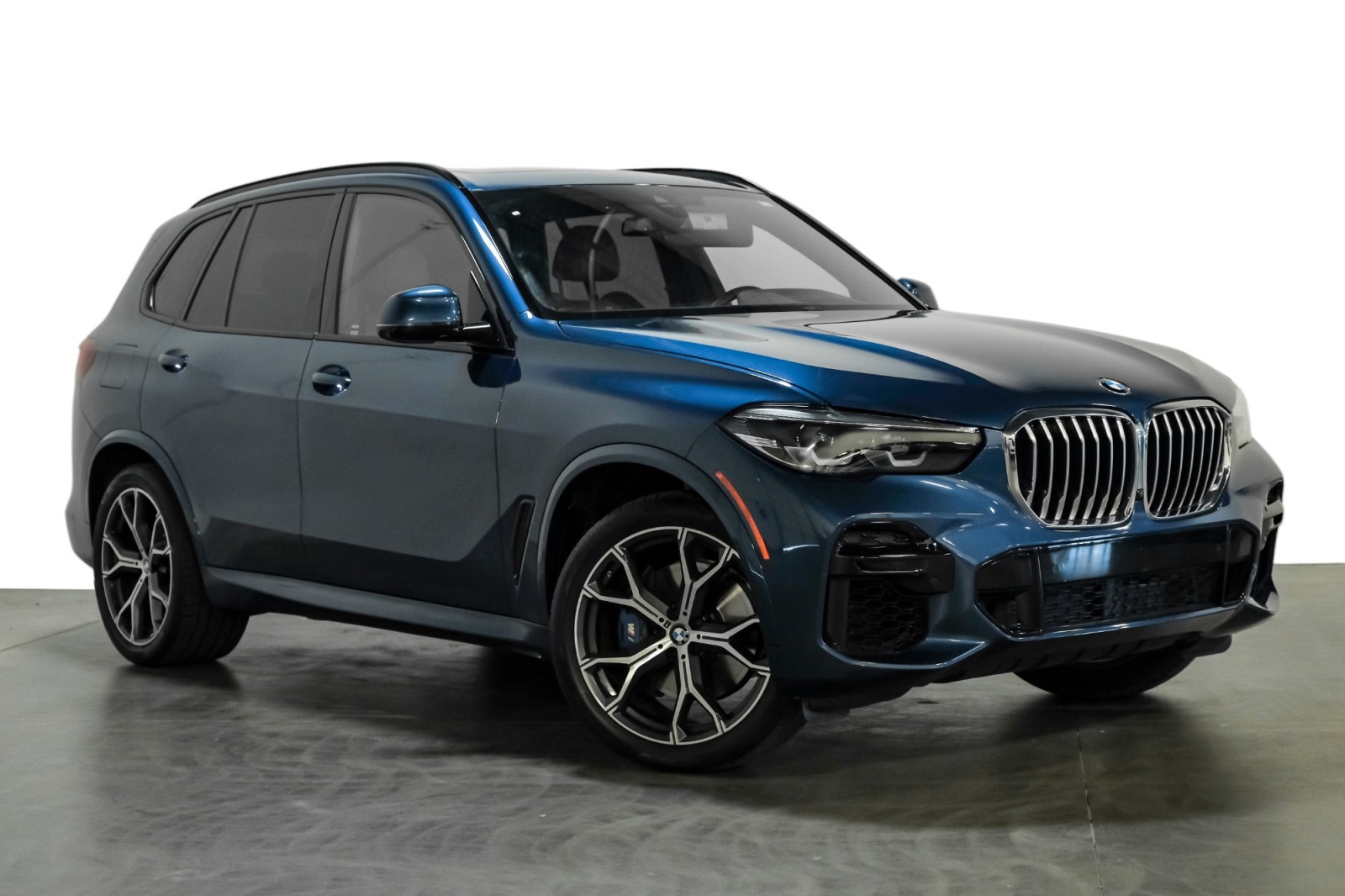 2023 BMW X5 xDrive40i MSport PremiumPkg 4ZoneClmt ParkAsstPkg 21Alloys 3