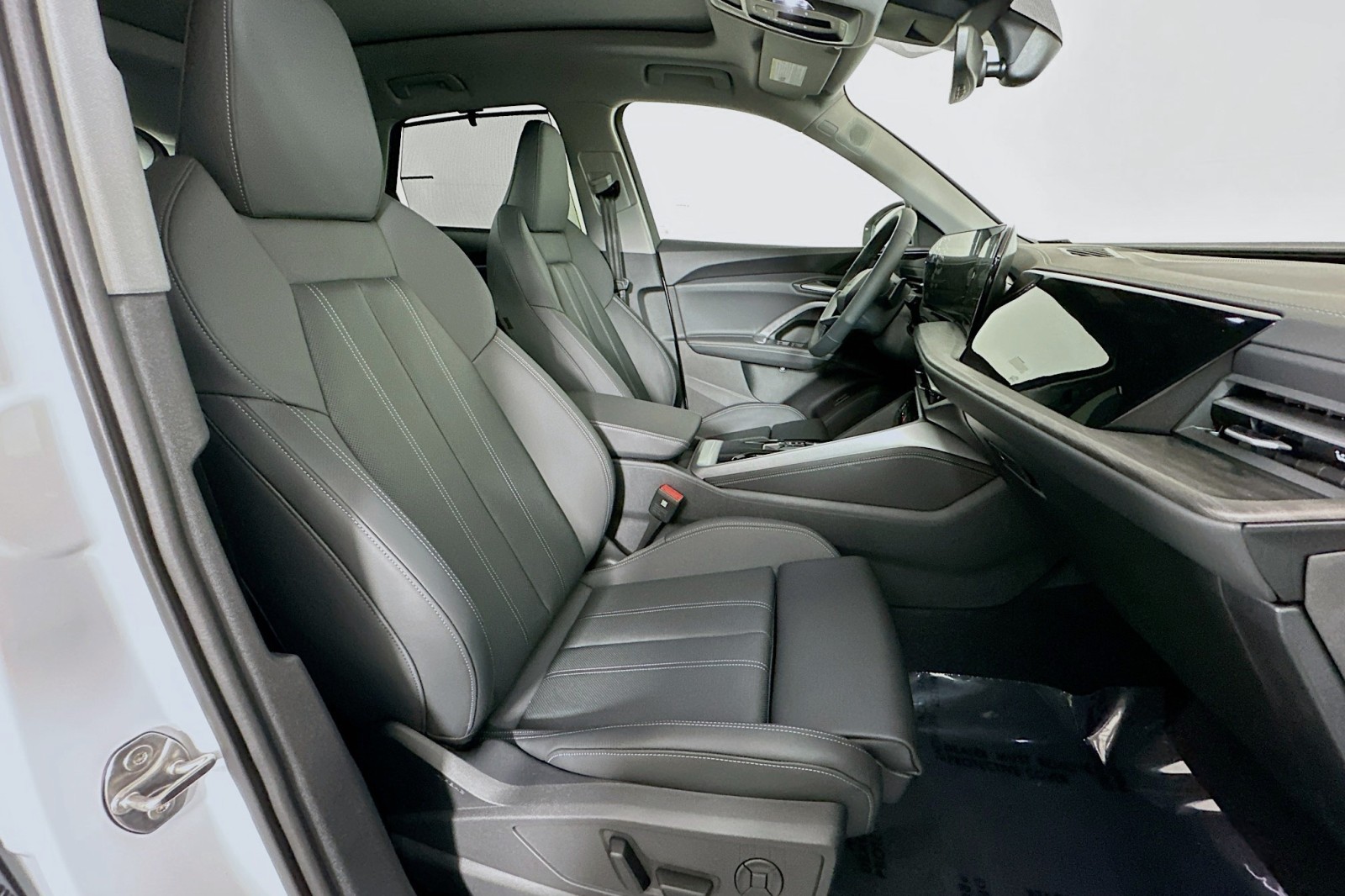 New 2025 Glacier White Metallic Audi Premium Plus image 8