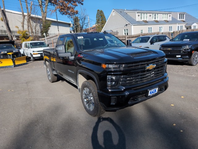 2025 Chevrolet Silverado 2500HD Custom 3