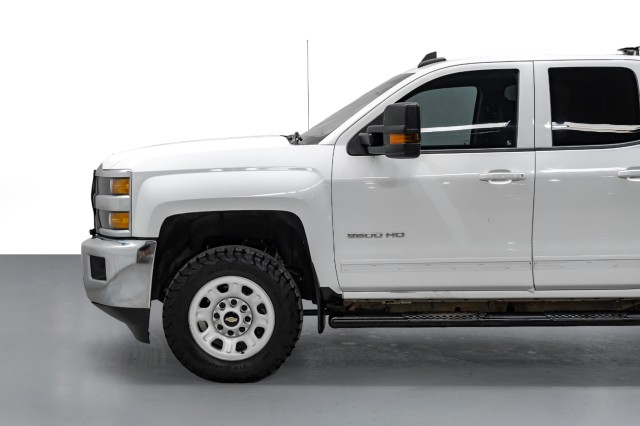 2019 Chevrolet Silverado 2500HD LT 10