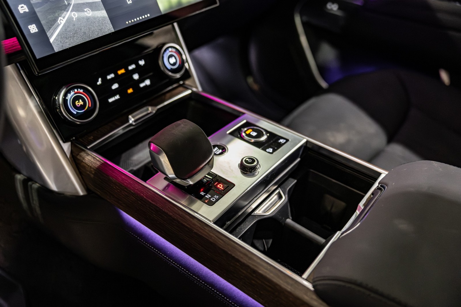 Used Car 2023 Land Rover Range Rover  Se For Sale Under $110,000 In Boerne, Texas