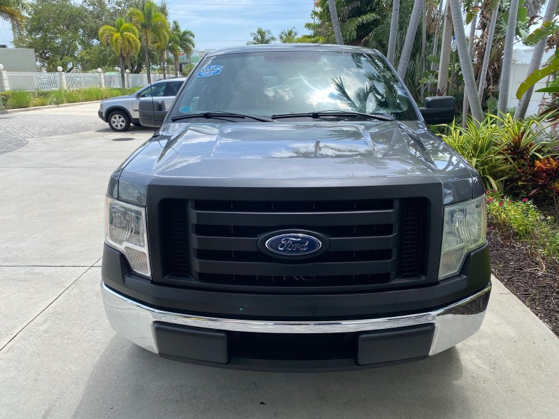2010 Ford F-150 4 DR CREW XL LOW MILES 34,625 in , 