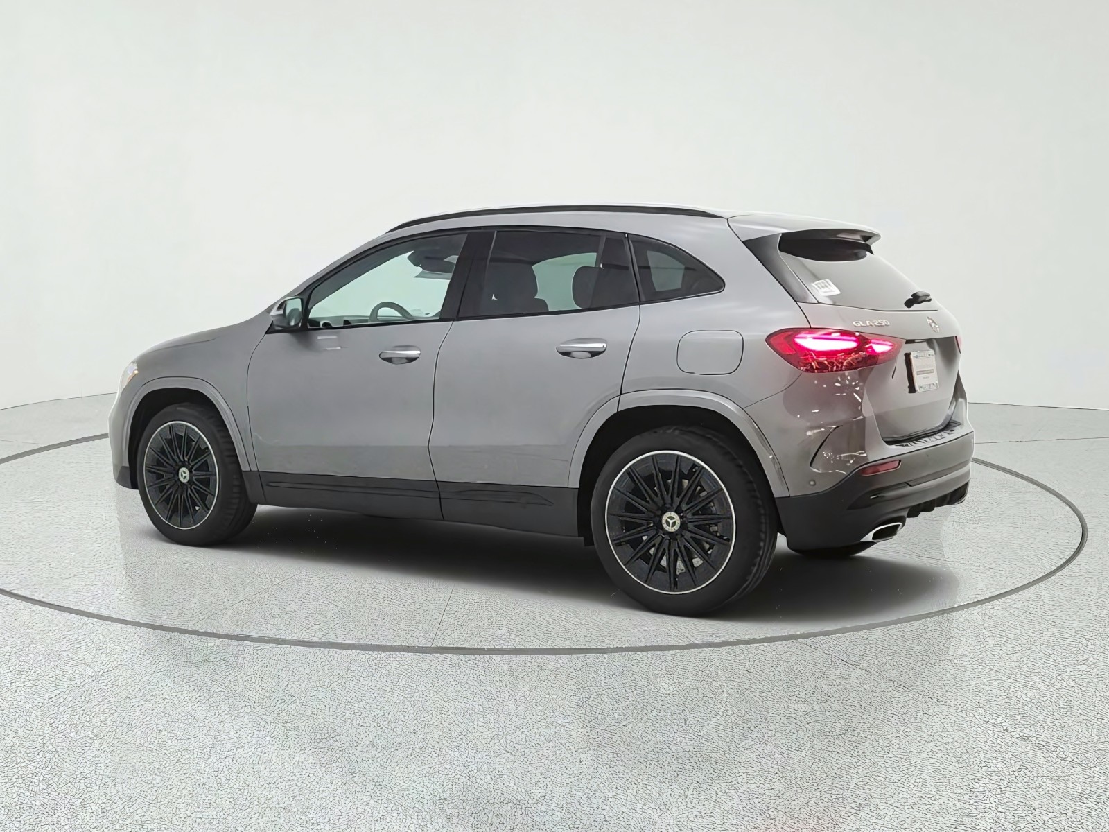 New 2026 Mountain Grey Metallic Mercedes-Benz GLA 250 SUV image 7