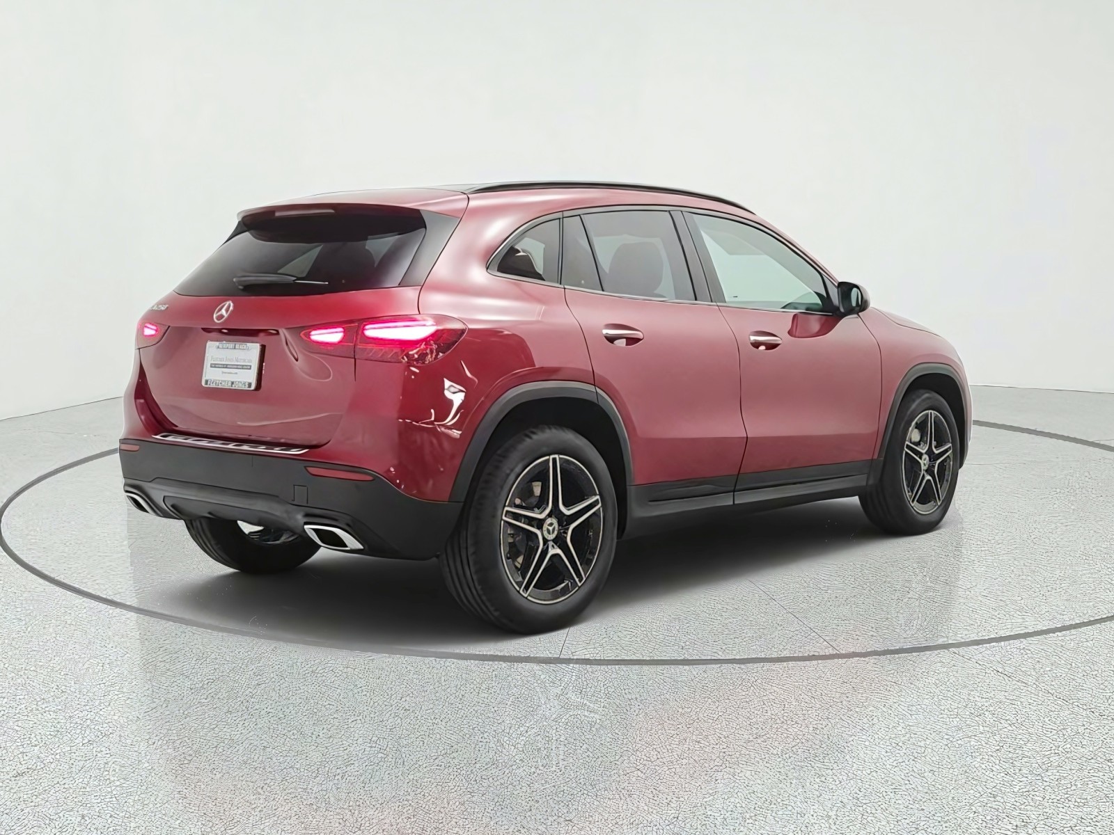 New 2026 MANUFAKTUR Patagonia Red Metallic Mercedes-Benz GLA 250 SUV image 5