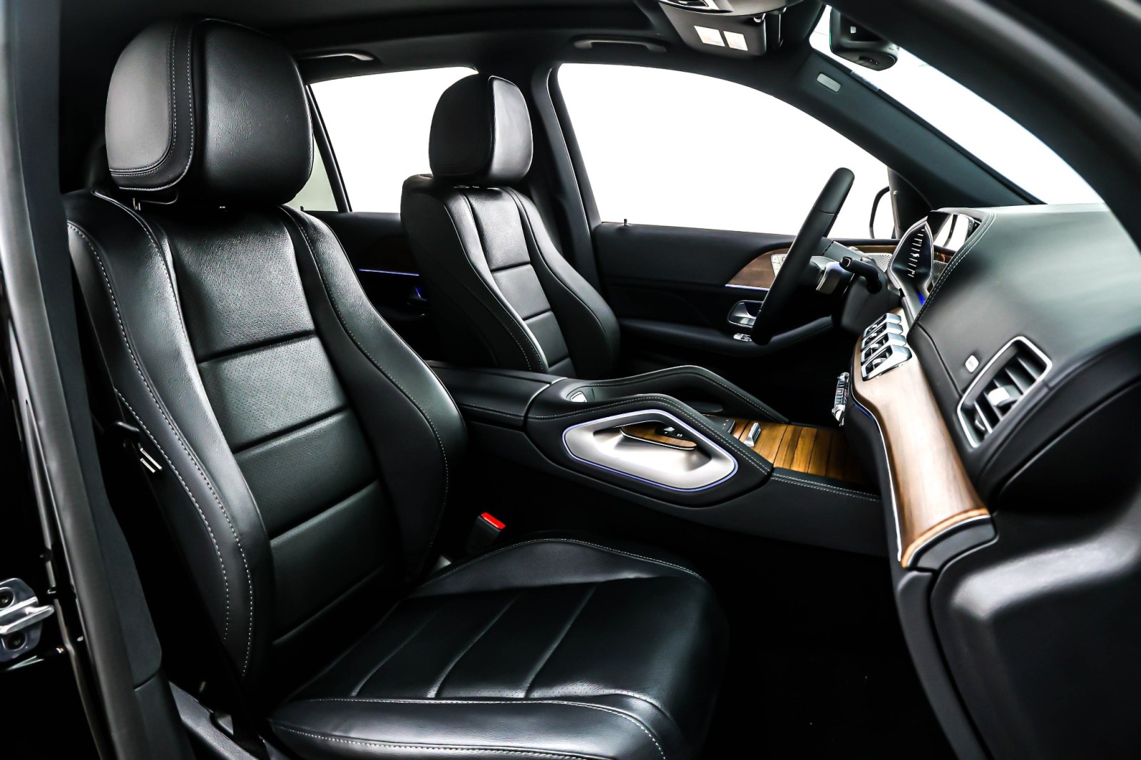 New 2026 Obsidian Black Metallic Mercedes-Benz GLE 350 image 7