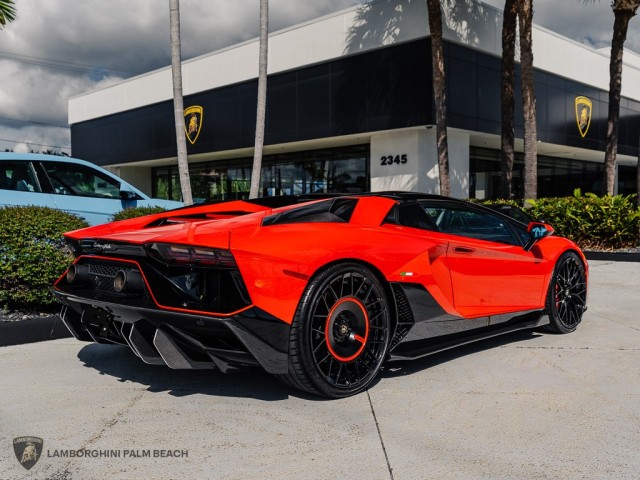 Lamborghini Aventador