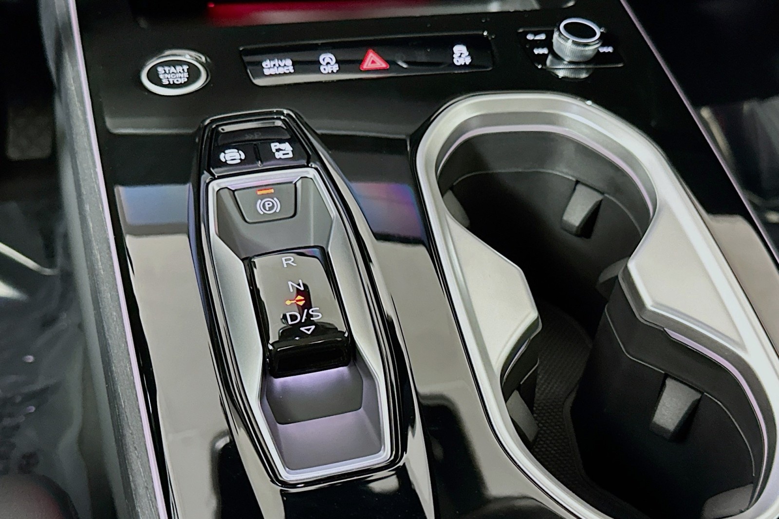 New 2026 Glacier White Metallic Audi Premium Plus image 7