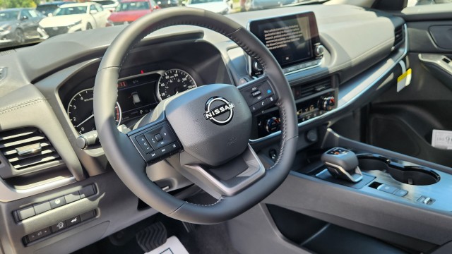 NissanRogue25