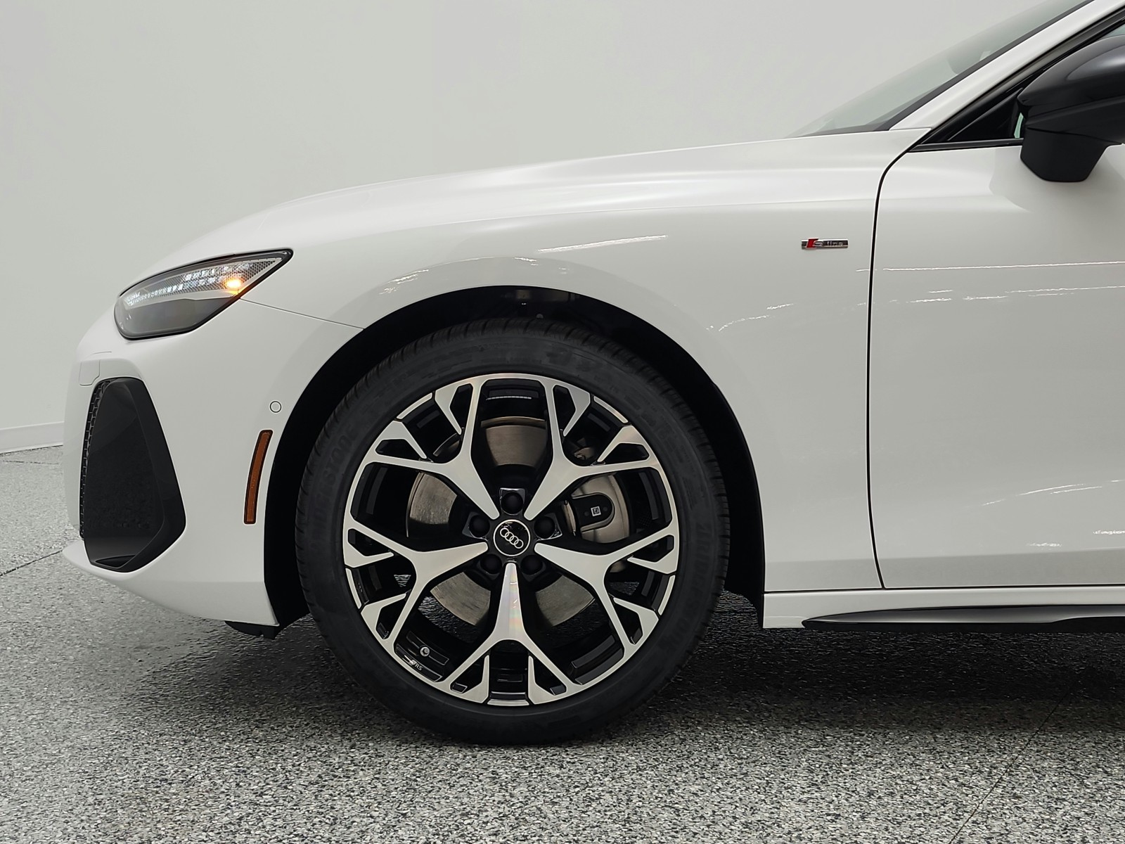 New 2026 Arkona White Audi Premium Plus quattro image 14