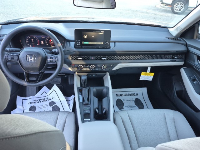 HondaAccord Sedan36